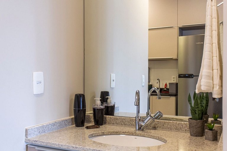 BHaus Vila Madalena Eside | Studio Premium com Varanda | es1