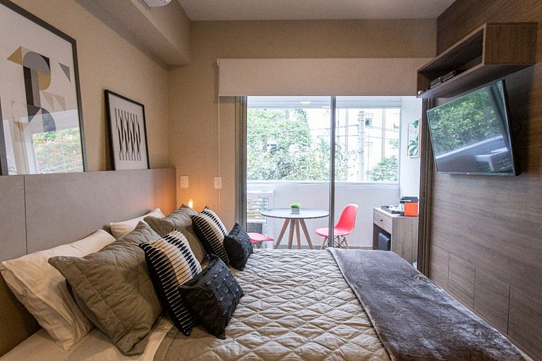 BHaus Vila Madalena Eside | Studio Premium com Varanda | es1