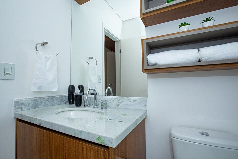 BHaus Campos Do Jordão Gaudi | Grand Loft Duplex com Linda V