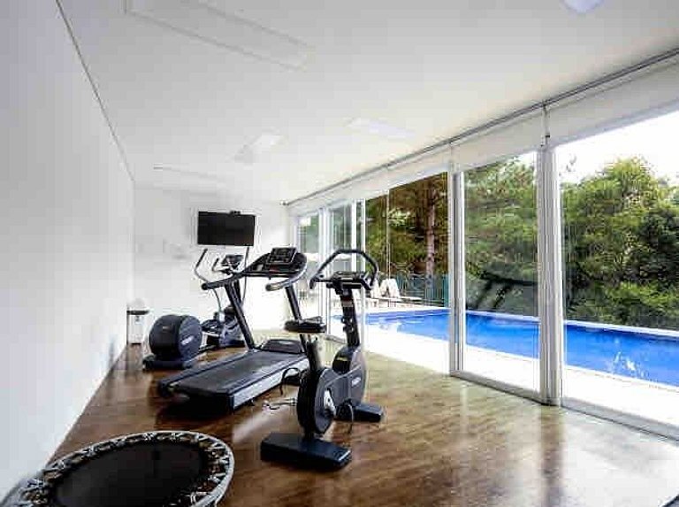 BHaus Campos Do Jordão Gaudi | Grand Loft Duplex com Linda V