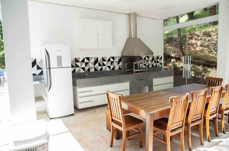 BHaus Campos Do Jordão Gaudi | Grand Loft Duplex com Linda V