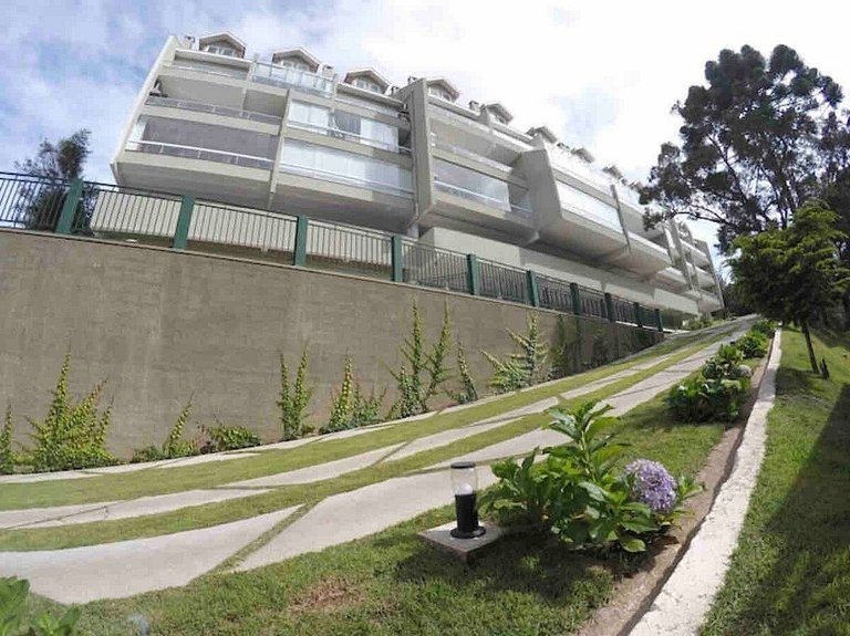 BHaus Campos Do Jordão Gaudi | Grand Loft Duplex com Linda V
