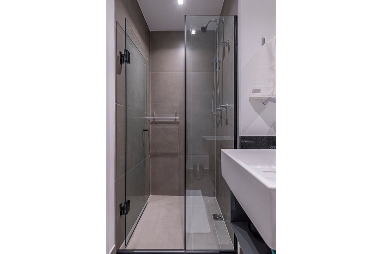 BHaus Jardins VN Melo Alves - Studio Premium com Varanda e V