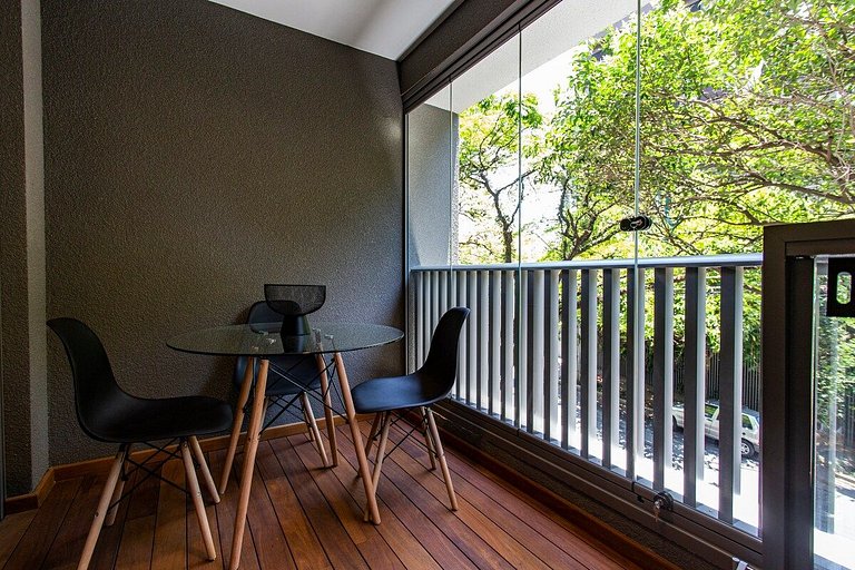 BHaus Vila Madalena HUB | Studio Deluxe com Varanda | Metrô