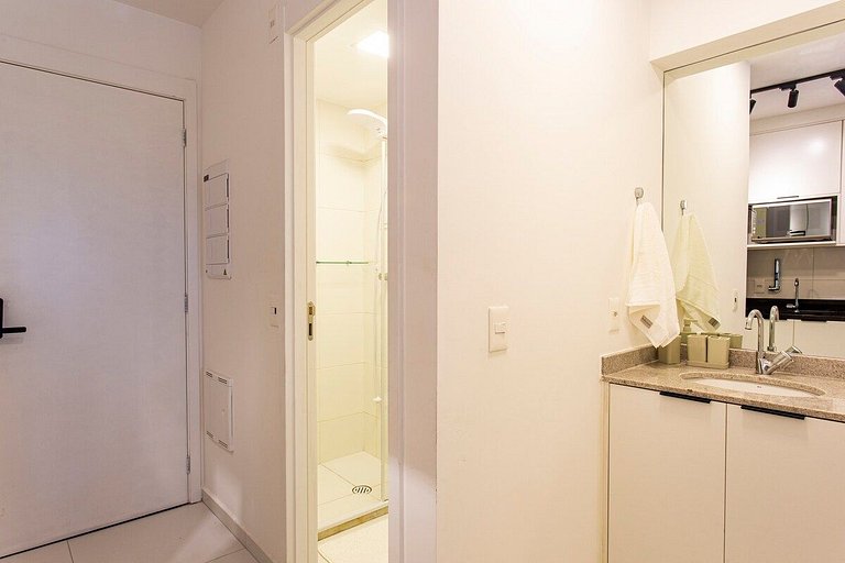 BHaus Vila Madalena HUB | Studio Deluxe com Varanda | Metrô