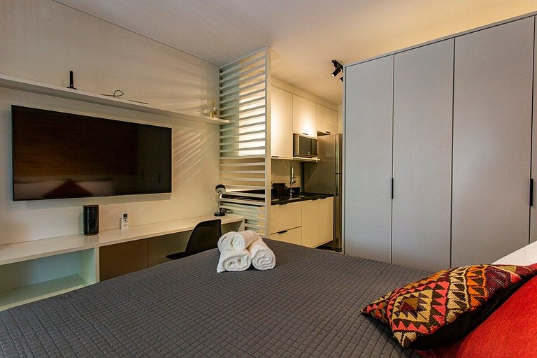 BHaus Vila Madalena HUB | Studio Deluxe com Varanda | Metrô