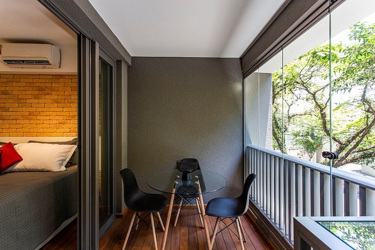 BHaus Vila Madalena HUB | Studio Deluxe com Varanda | Metrô
