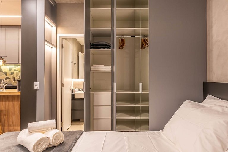 BHaus Faria Lima VN Millennium Vila Olimpia - Grand Apartmen