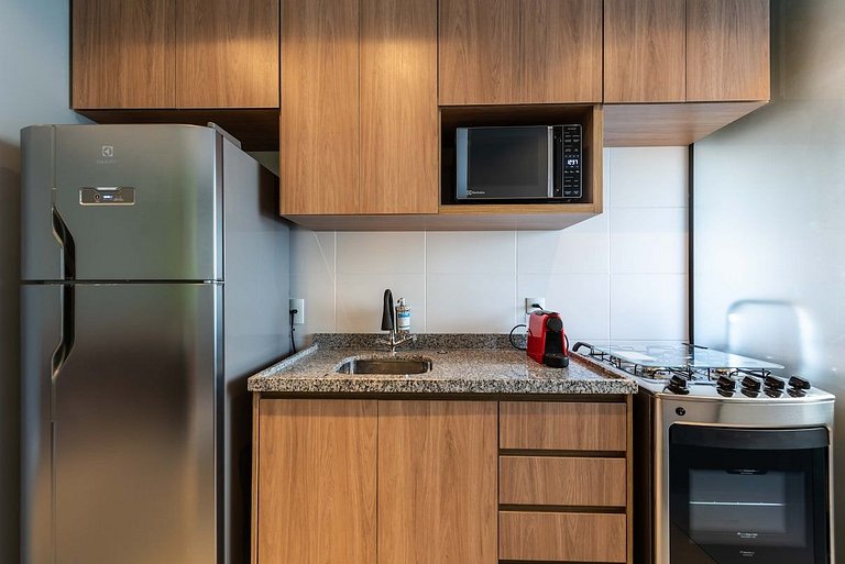 BHaus Family Brás | Grand Apartment com Varanda | Academia |
