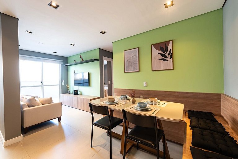 BHaus Family Brás | Grand Apartment com Varanda | Academia |