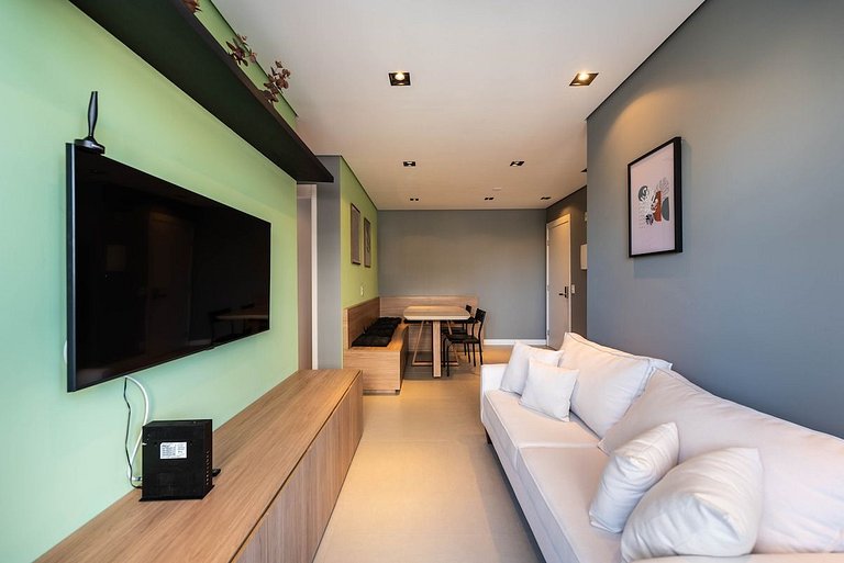 BHaus Family Brás | Grand Apartment com Varanda | Academia |