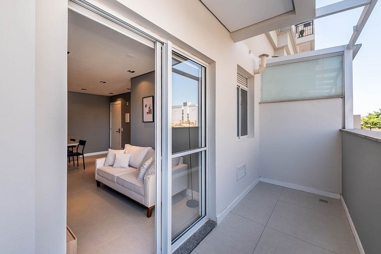 BHaus Family Brás | Grand Apartment com Varanda | Academia |