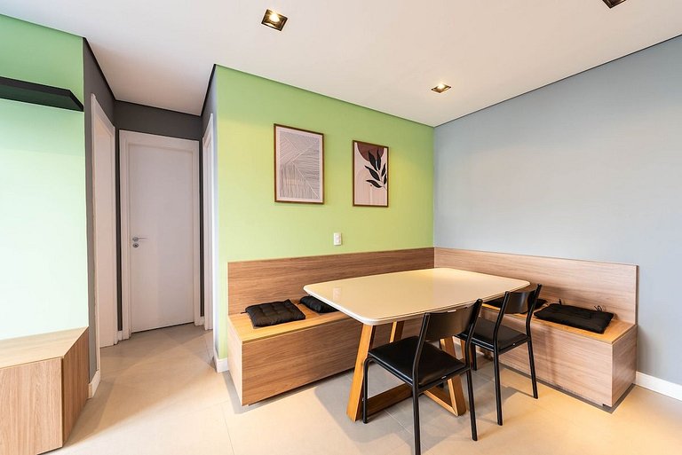 BHaus Family Brás | Grand Apartment com Varanda | Academia |
