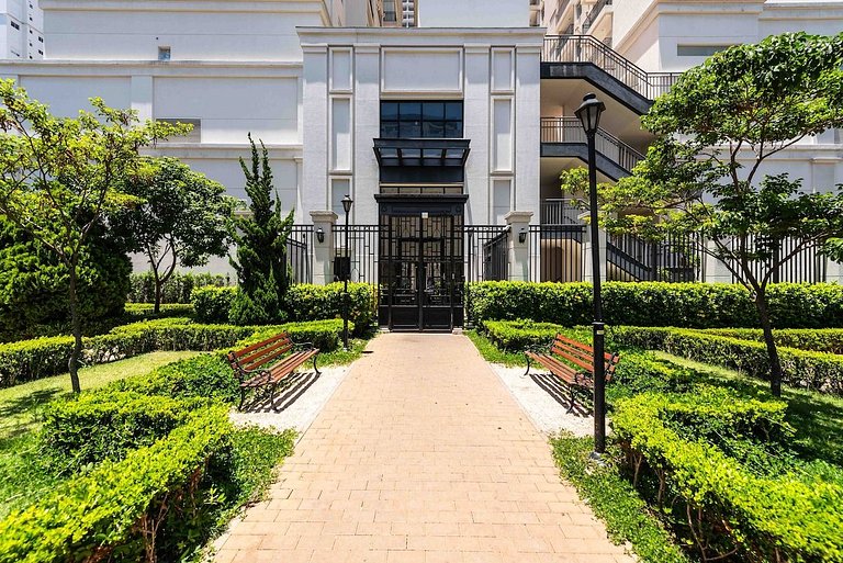 BHaus Family Brás | Grand Apartment com Varanda | Academia |