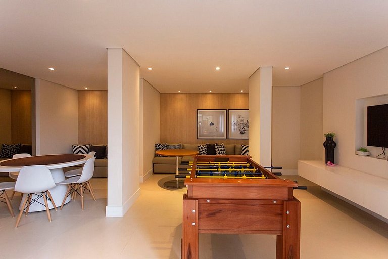 BHaus Family Brás | Grand Apartment com Varanda | Academia |