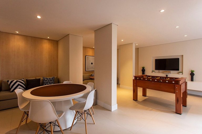 BHaus Family Brás | Grand Apartment com Varanda | Academia |