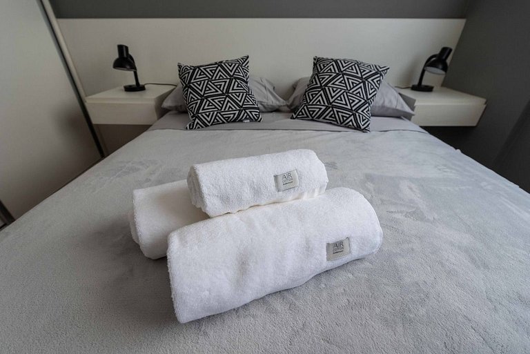 BHaus Family Brás | Grand Apartment com Varanda | Academia |