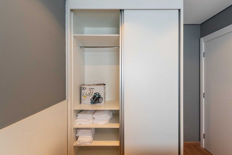 BHaus Family Brás | Grand Apartment com Varanda | Academia |