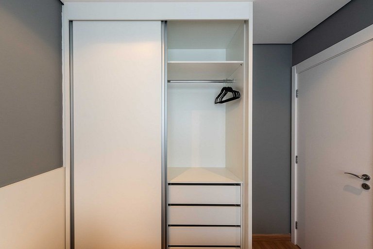 BHaus Family Brás | Grand Apartment com Varanda | Academia |