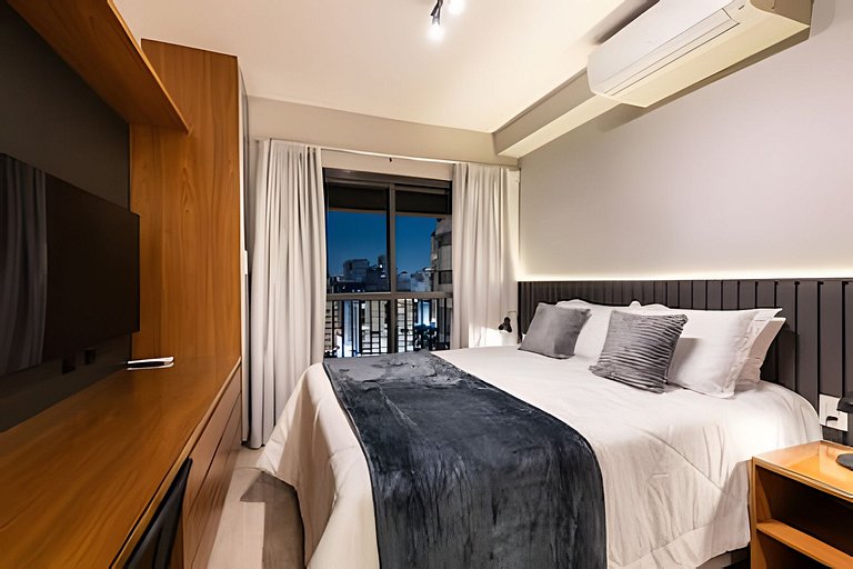 BHaus Setin Nova Republica - Studio 30m2 com Varanda - Cama