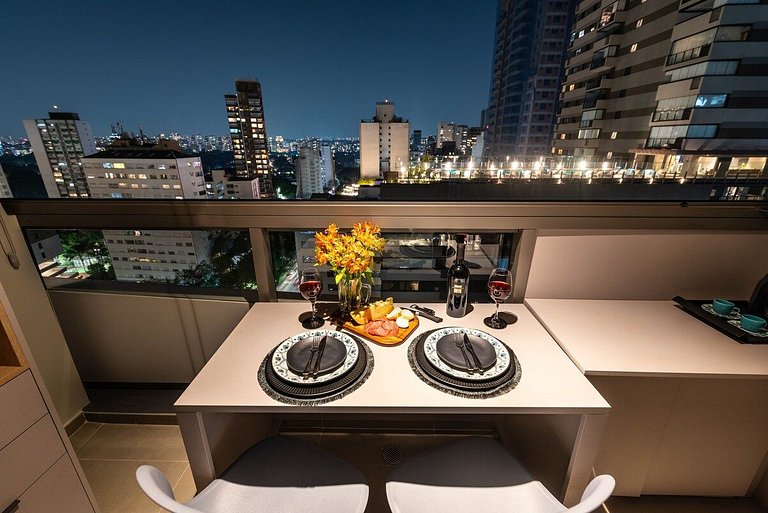 Novo Bhaus VN Oscar Freire | Vista Incrível Jardins | Metrô