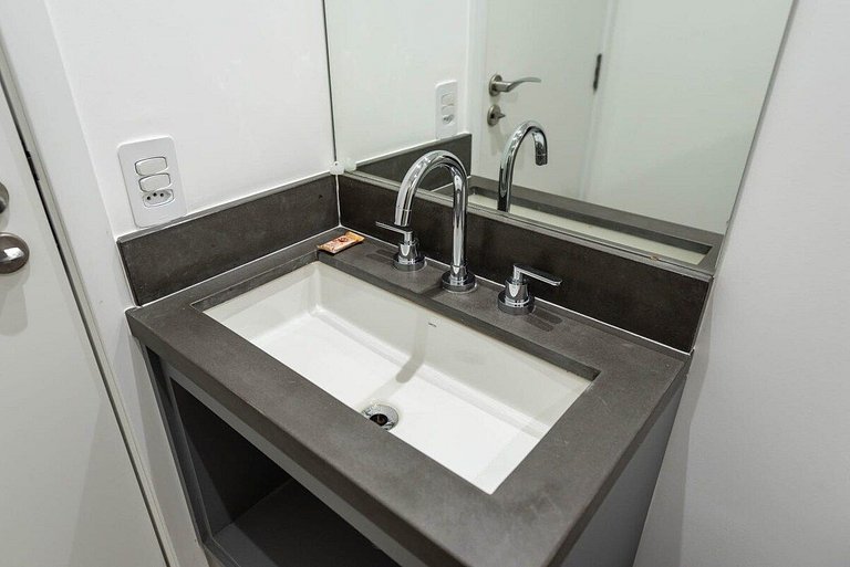 BHaus Pinheiros Terrae | Studio Premium | Metrô | ALG13