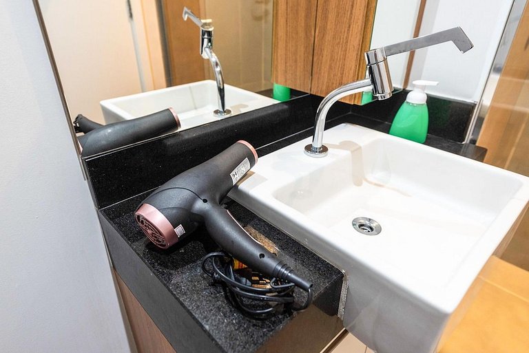 MA136 | Novo Bhaus Jardins | VN Melo Alves | Oscar Freire |