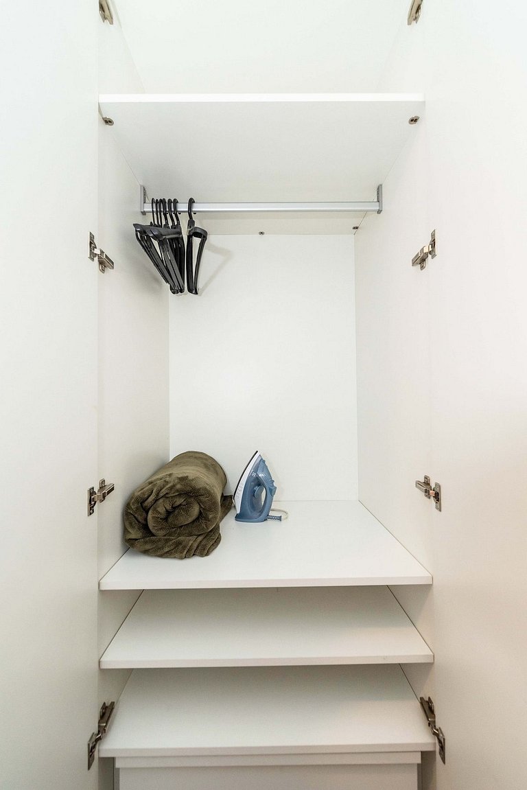 MA136 | Novo Bhaus Jardins | VN Melo Alves | Oscar Freire |