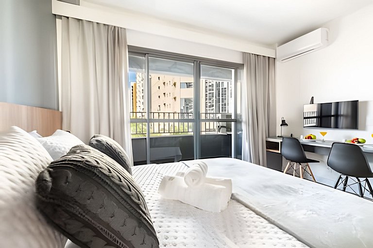 BHaus Moema ON Maracatins - Studio Premium com Varanda - Por