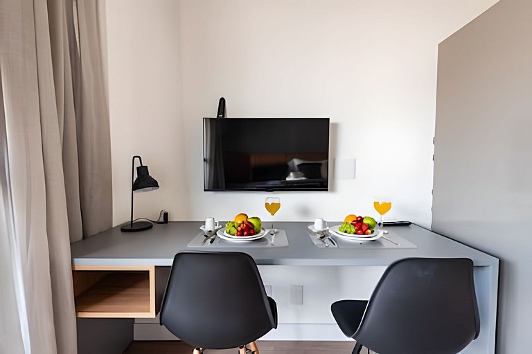 BHaus Moema ON Maracatins - Studio Premium com Varanda - Por