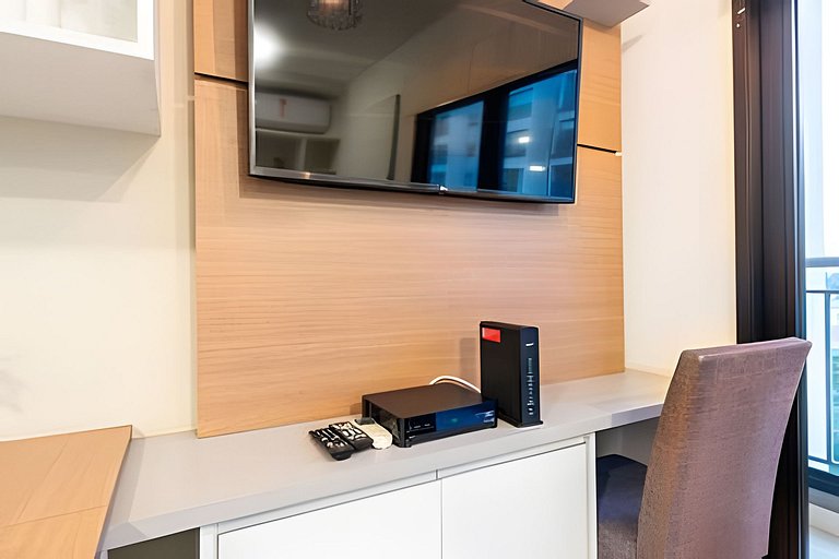 BHaus IS Moema Carinás - Apartamento com Varanda - Academia