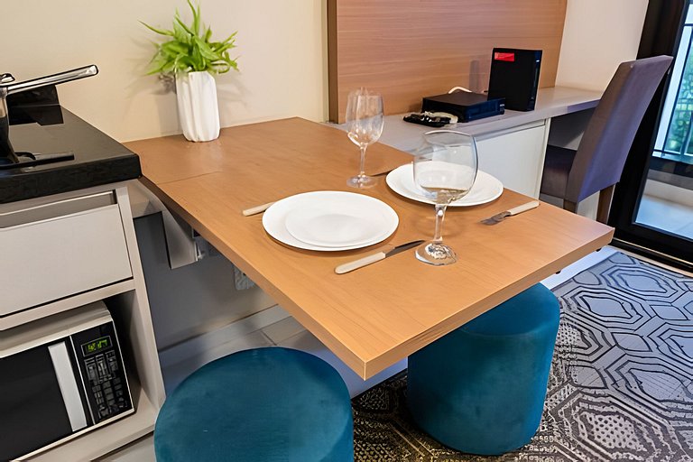 BHaus IS Moema Carinás | Apartamento com Varanda | 5o andar