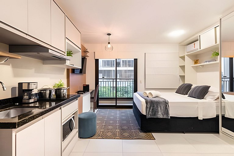 BHaus IS Moema Carinás - Apartamento com Varanda - Academia