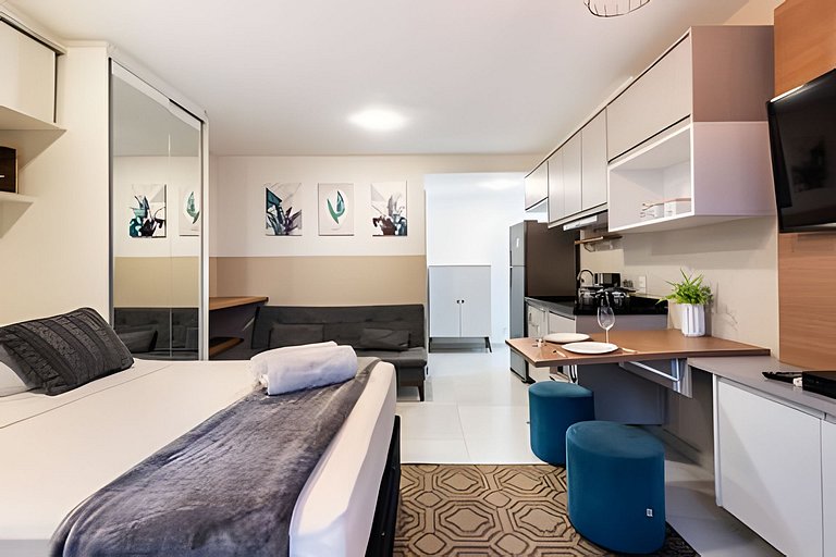 BHaus IS Moema Carinás - Apartamento com Varanda - Academia