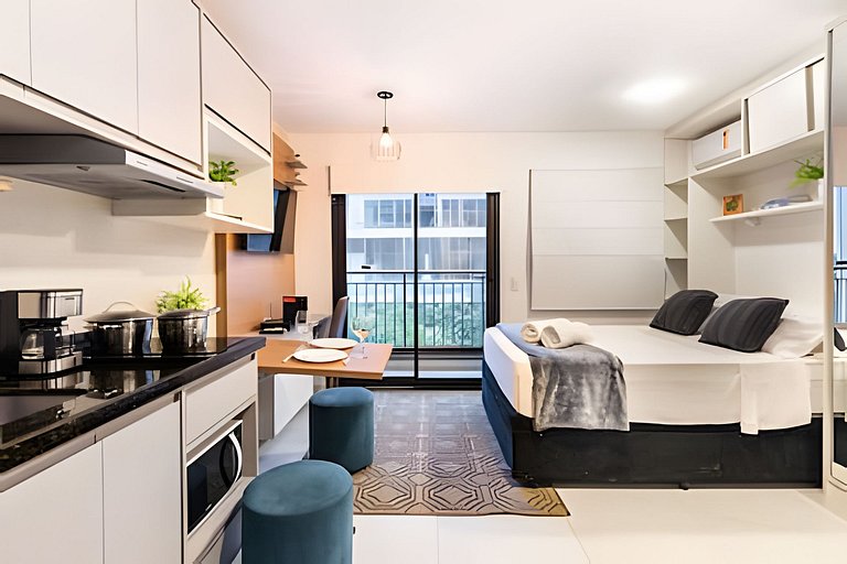 BHaus IS Moema Carinás - Apartamento com Varanda - Academia