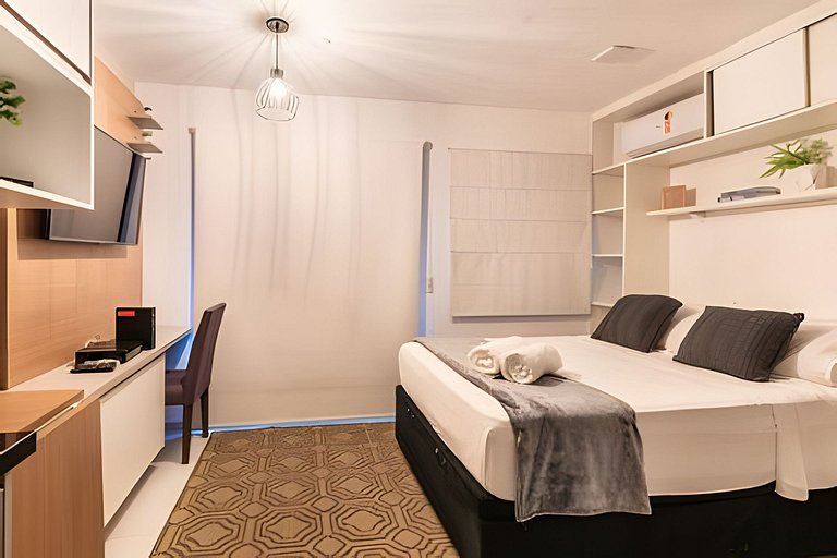 BHaus IS Moema Carinás - Apartamento com Varanda - Academia