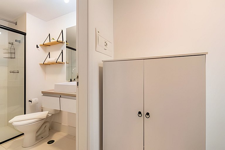 BHaus IS Moema Carinás | Apartamento com Varanda | 5o andar