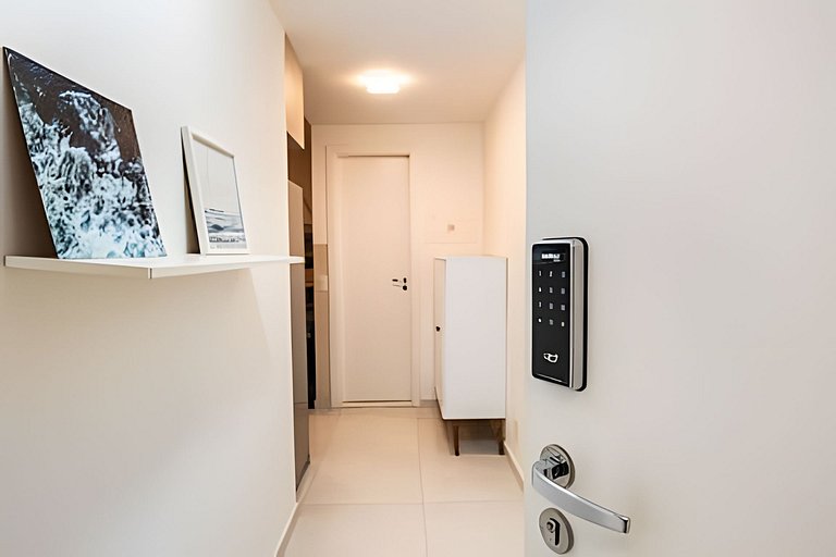 BHaus IS Moema Carinás - Apartamento com Varanda - Academia