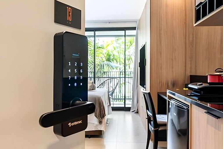 BHaus Vila Nova Conceição Pivo | Studio Premium com Varanda