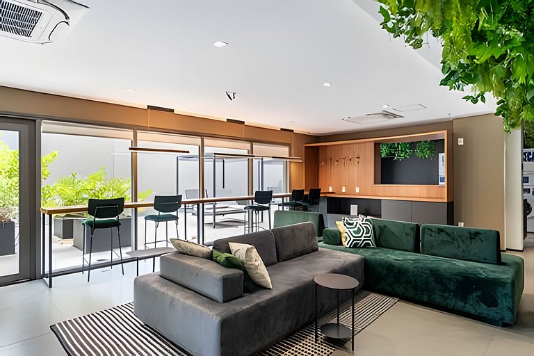 LF1 | Novo Bhaus On Loefgreen | Shopping | Metrô