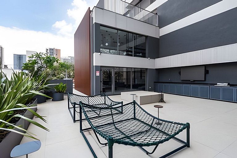 LF1 | Novo Bhaus On Loefgreen | Shopping | Metrô