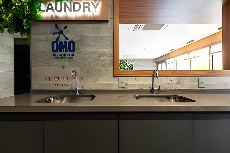 LF1 | Novo Bhaus On Loefgreen | Shopping | Metrô