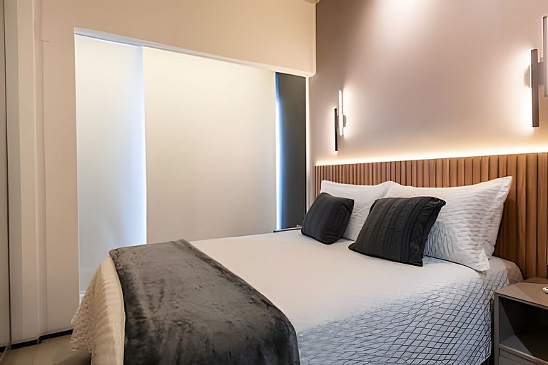 LF1 | Novo Bhaus On Loefgreen | Shopping | Metrô