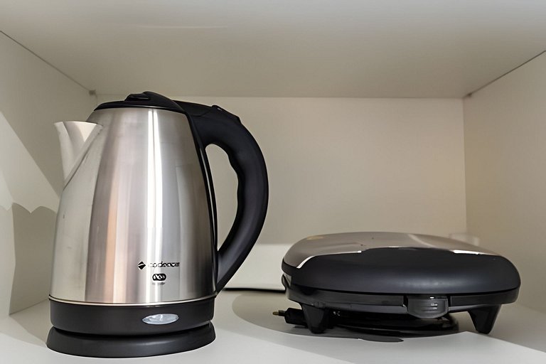 LF1 | Novo Bhaus On Loefgreen | Shopping | Metrô