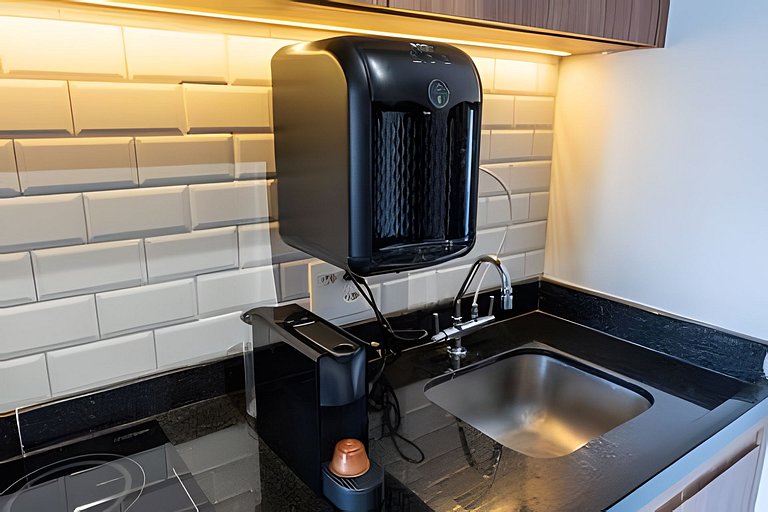 LF1 | Novo Bhaus On Loefgreen | Shopping | Metrô