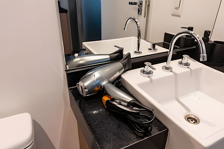 BHaus ON Vila Madalena | Studio Premium com Varanda | 6o and