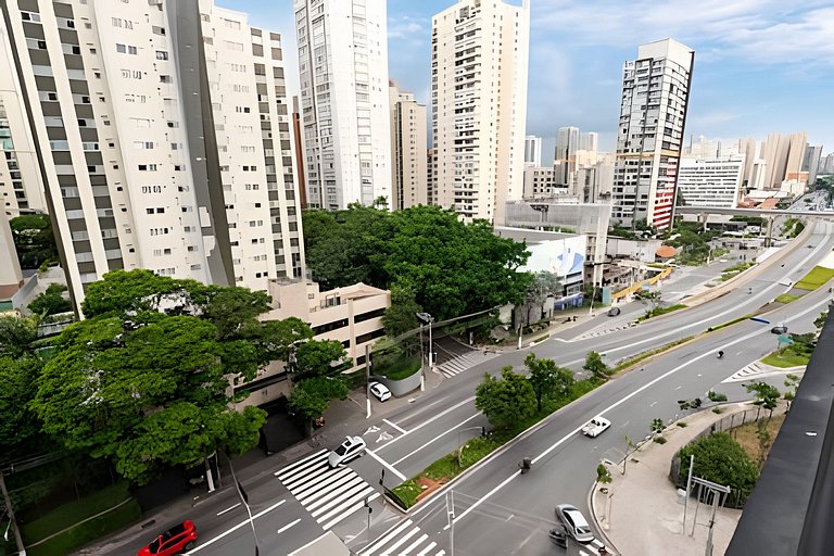 BHaus Brooklin On Florida | Studio Premium com Varanda | 8o