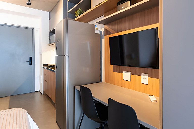 BHaus Jardins On Melo Alves | Studio Deluxe com Varanda | Li