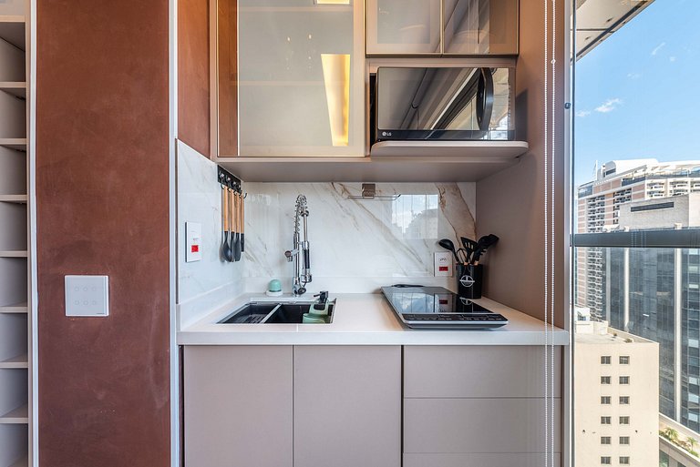 BHaus Itaim DSG | Studio Deluxe com Vista Incrível 13o andar