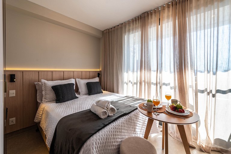BHaus Higienópolis Maceió 88 | Studio com Varanda | Cama Que
